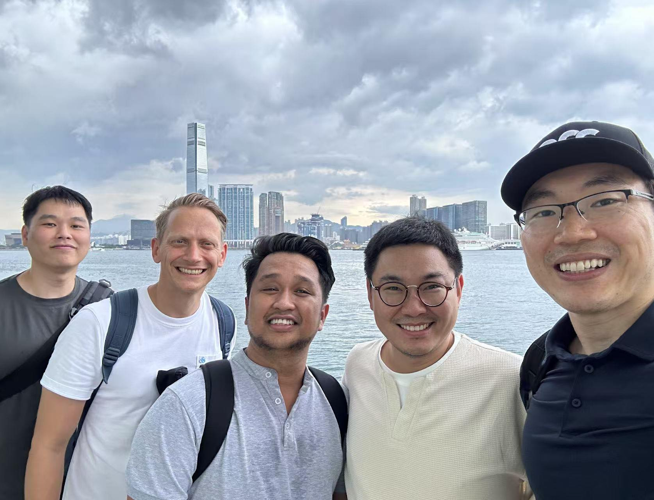 Cross-Country Knowledge Transfer